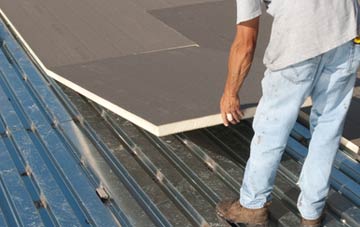 benefits of insulating Rechullin flat roofing